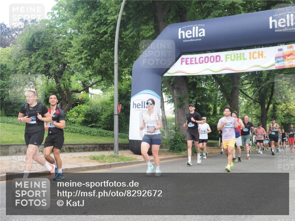 29.06.2025 - hella hamburg halbmarathon KatJ http://msf.ph/oto/8292672 29.06.2025 10:42:25 Zwischen KM18-KM19 1877, 3037, 3794, 5672, 6891 meine-sportfotos.de