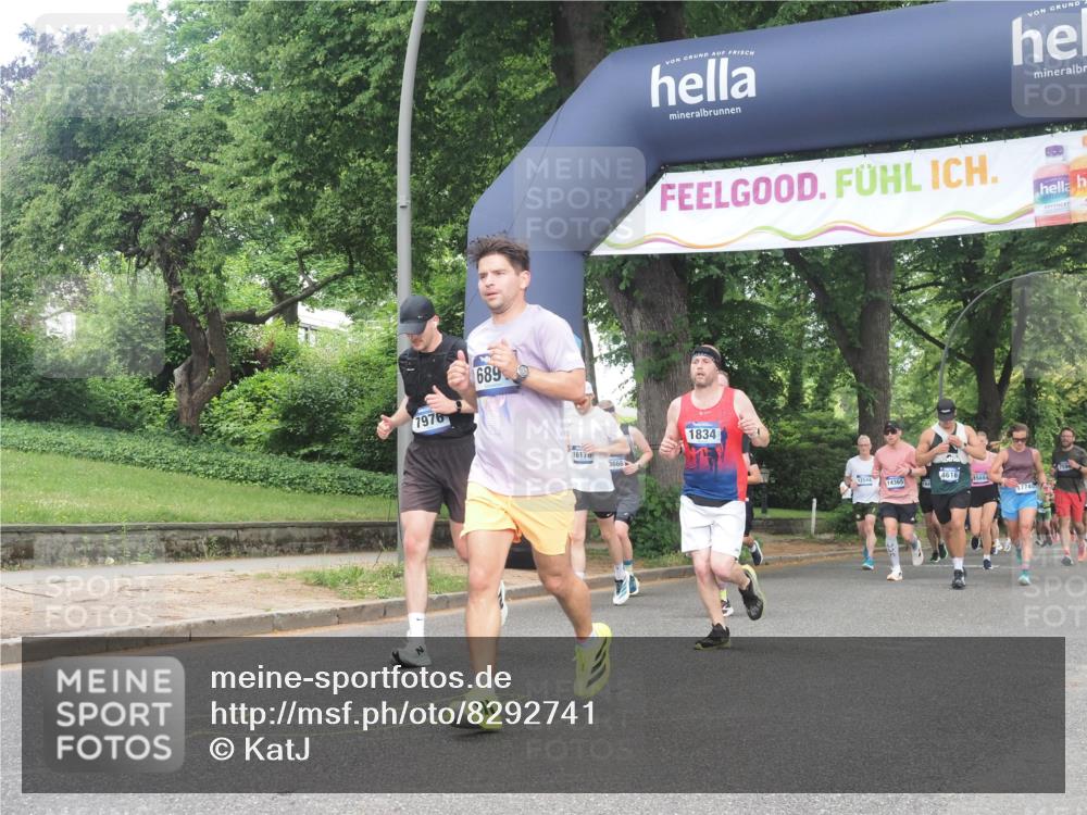 29.06.2025 - hella hamburg halbmarathon KatJ http://msf.ph/oto/8292741 29.06.2025 10:42:27 Zwischen KM18-KM19 1834, 1877, 3794, 4616, 6891, 7976 meine-sportfotos.de