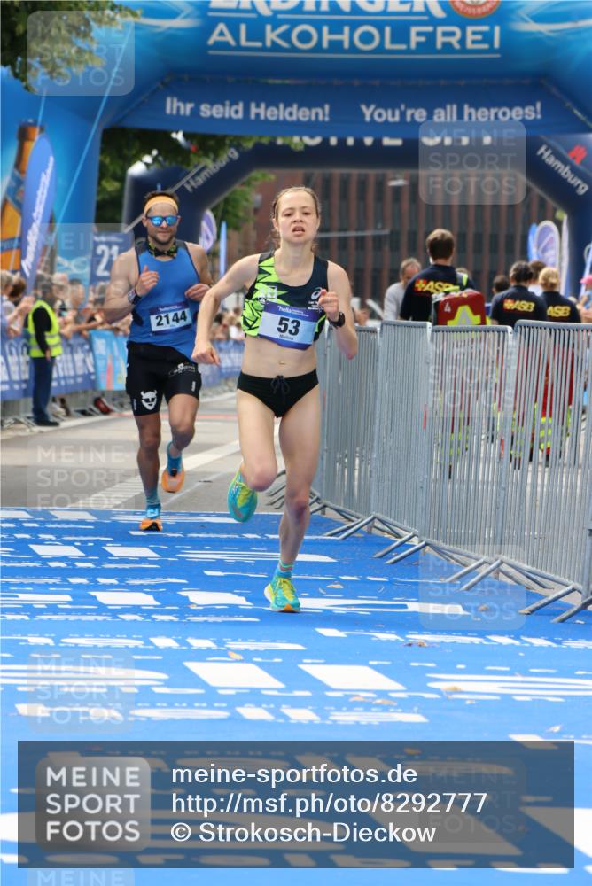29.06.2025 - hella hamburg halbmarathon Strokosch-Dieckow http://msf.ph/oto/8292777 29.06.2025 10:19:04 Ziel 53, 2144 meine-sportfotos.de