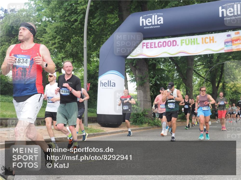 29.06.2025 - hella hamburg halbmarathon KatJ http://msf.ph/oto/8292941 29.06.2025 10:42:28 Zwischen KM18-KM19 1834, 1877, 4616, 6891, 7976 meine-sportfotos.de