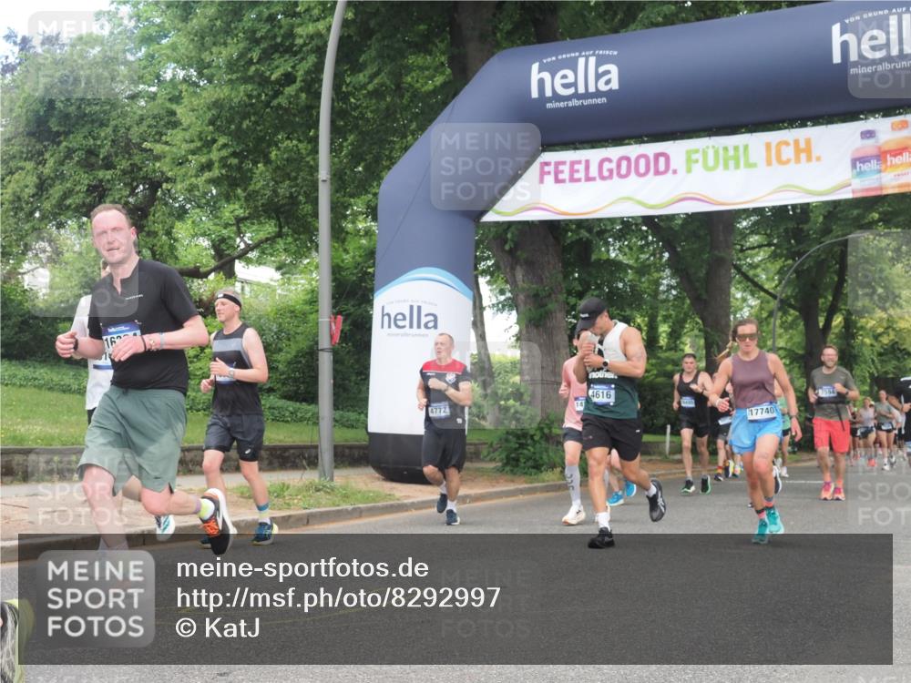 29.06.2025 - hella hamburg halbmarathon KatJ http://msf.ph/oto/8292997 29.06.2025 10:42:29 Zwischen KM18-KM19 1834, 1877, 4616, 4772, 6891, 7594, 7976 meine-sportfotos.de