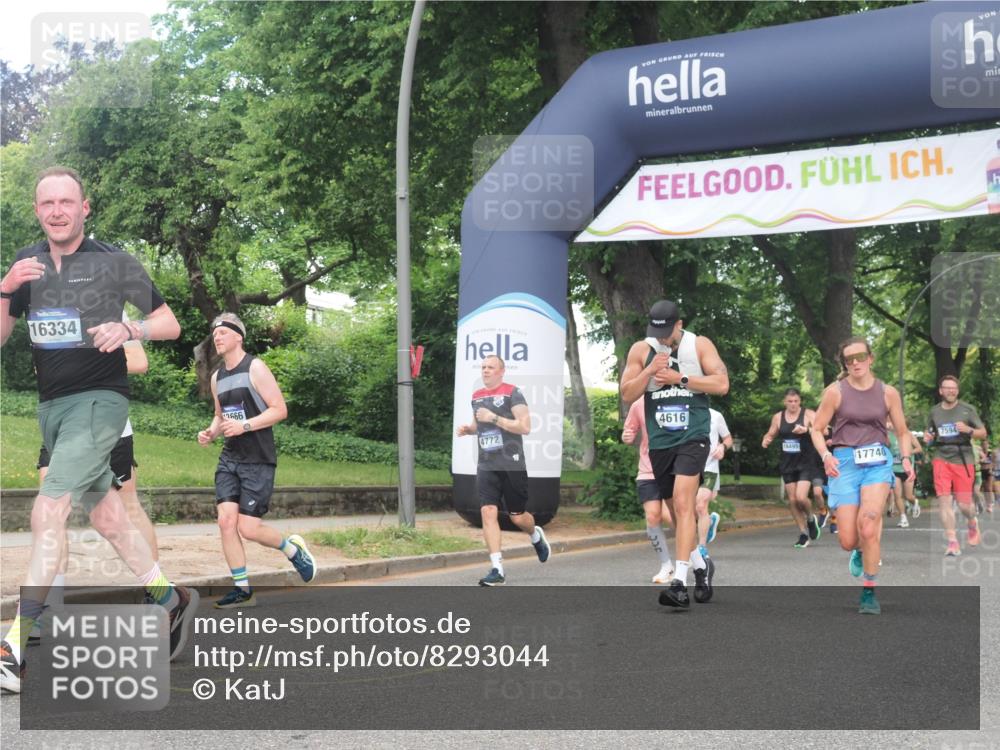 29.06.2025 - hella hamburg halbmarathon KatJ http://msf.ph/oto/8293044 29.06.2025 10:42:29 Zwischen KM18-KM19 1834, 1877, 4616, 4772, 6891, 7594, 7976 meine-sportfotos.de