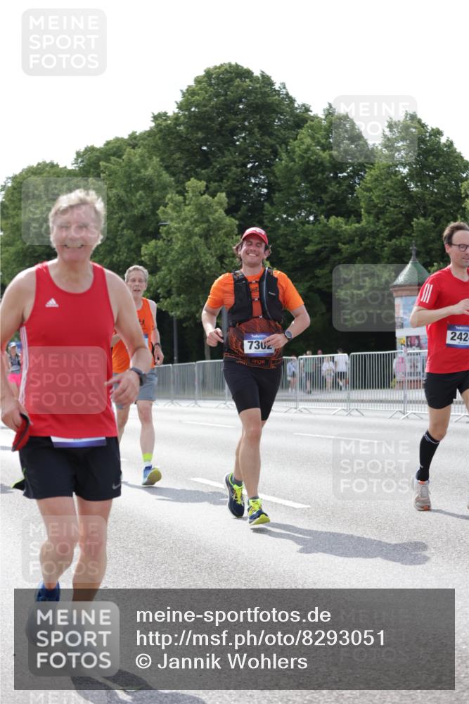 29.06.2025 - hella hamburg halbmarathon Jannik Wohlers http://msf.ph/oto/8293051 29.06.2025 10:04:38 Lombardsbrücke 1126, 1559, 2424, 3071, 3413, 4394, 4951, 6907, 6908, 7302, 7826, 8089, 8999, 9007, 9019, 11088, 11551, 11595, 13242, 13327, 13717, 14203, 16134, 16579, 17112, 17707, 17818, 18189, 18556 meine-sportfotos.de