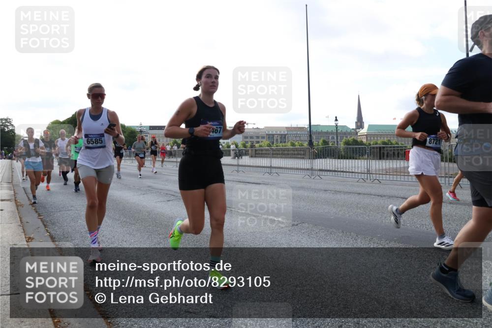29.06.2025 - hella hamburg halbmarathon Lena Gebhardt http://msf.ph/oto/8293105 29.06.2025 09:58:56 Lombardsbrücke 6585, 467, 8721, 1285, 1410, 1485, 1506, 1715, 1719, 1727, 1946, 1951, 1972, 2029, 2518, 2741, 2840, 2883, 2907, 2911, 3037, 3097, 3334, 3715, 3819, 3952, 4120, 4152, 4167, 4839, 5077, 5084, 5259, 5378, 5391, 5420, 5894, 6294, 6390, 6399, 6592, 6629, 6657, 6759, 6877, 7033, 7082, 7232, 7369, 7716, 7732, 7864, 8068, 8322, 8393, 8639, 8721, 8772, 8798, 9655, 9727, 9770, 9884, 10266, 10488 meine-sportfotos.de