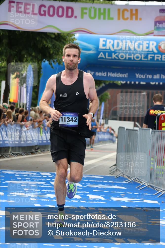 29.06.2025 - hella hamburg halbmarathon Strokosch-Dieckow http://msf.ph/oto/8293196 29.06.2025 10:18:54 Ziel 6380, 11342 meine-sportfotos.de
