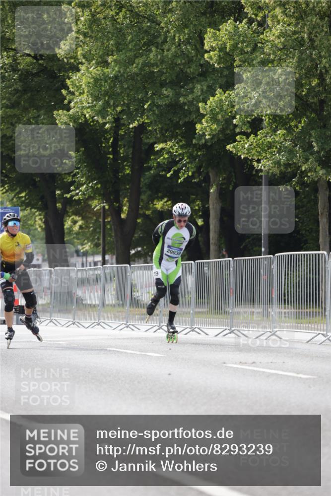 29.06.2025 - hella hamburg halbmarathon Jannik Wohlers http://msf.ph/oto/8293239 29.06.2025 08:54:23 Lombardsbrücke  meine-sportfotos.de