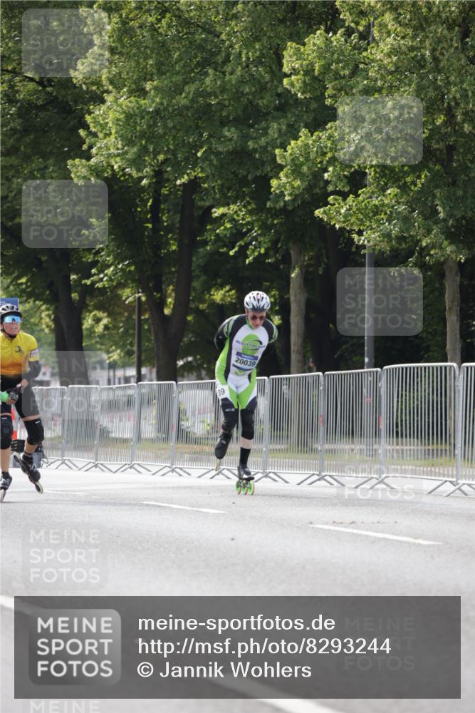 29.06.2025 - hella hamburg halbmarathon Jannik Wohlers http://msf.ph/oto/8293244 29.06.2025 08:54:24 Lombardsbrücke  meine-sportfotos.de