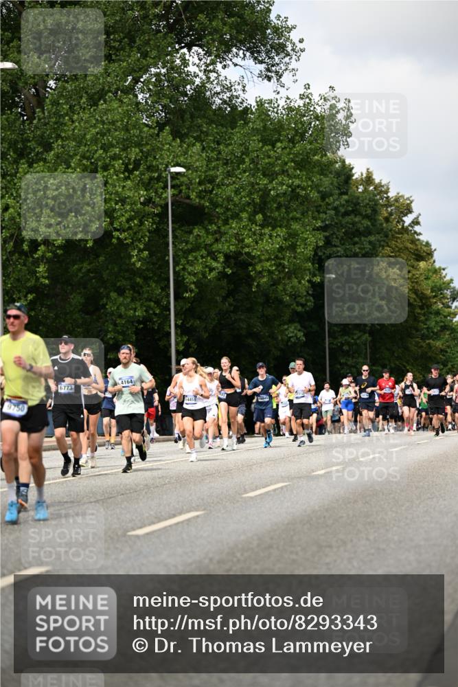 29.06.2025 - hella hamburg halbmarathon Dr. Thomas Lammeyer http://msf.ph/oto/8293343 29.06.2025 10:37:28 Kennedybrücke 1078, 1199, 1324, 1373, 1879, 1995, 2085, 2342, 2838, 3341, 3422, 3560, 3812, 3871, 4030, 4164, 4446, 5180, 5917, 6773, 6999, 7308, 7309, 7705, 8175, 8595, 8891, 8993, 9289, 9591, 9750, 9768, 9780 meine-sportfotos.de