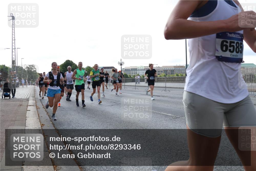 29.06.2025 - hella hamburg halbmarathon Lena Gebhardt http://msf.ph/oto/8293346 29.06.2025 09:58:57 Lombardsbrücke 19152, 6629, 6585, 1285, 1410, 1485, 1506, 1715, 1719, 1727, 1946, 1951, 1972, 2029, 2518, 2741, 2840, 2883, 2907, 2911, 3037, 3097, 3334, 3715, 3819, 3952, 4120, 4152, 4167, 4839, 5077, 5084, 5259, 5378, 5391, 5420, 5894, 6294, 6390, 6399, 6592, 6629, 6657, 6759, 6877, 7033, 7082, 7232, 7369, 7716, 7732, 7864, 8068, 8322, 8393, 8639, 8721, 8772, 8798, 9655, 9727, 9770, 9884, 10266, 10488 meine-sportfotos.de