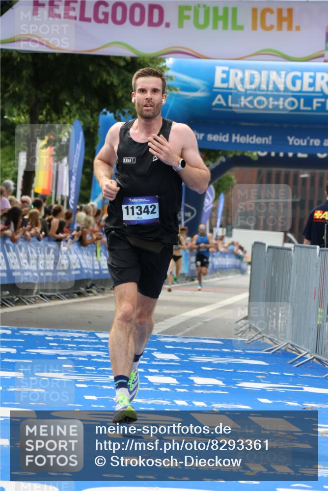 29.06.2025 - hella hamburg halbmarathon Strokosch-Dieckow http://msf.ph/oto/8293361 29.06.2025 10:18:54 Ziel 6380, 11342 meine-sportfotos.de