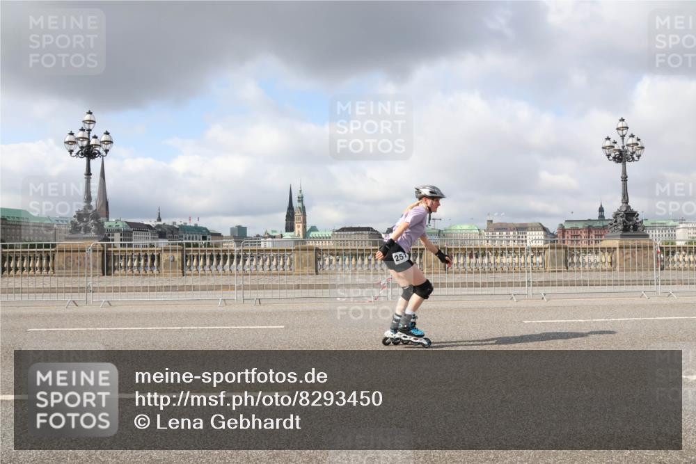 29.06.2025 - hella hamburg halbmarathon Lena Gebhardt http://msf.ph/oto/8293450 29.06.2025 09:05:50 Lombardsbrücke  meine-sportfotos.de