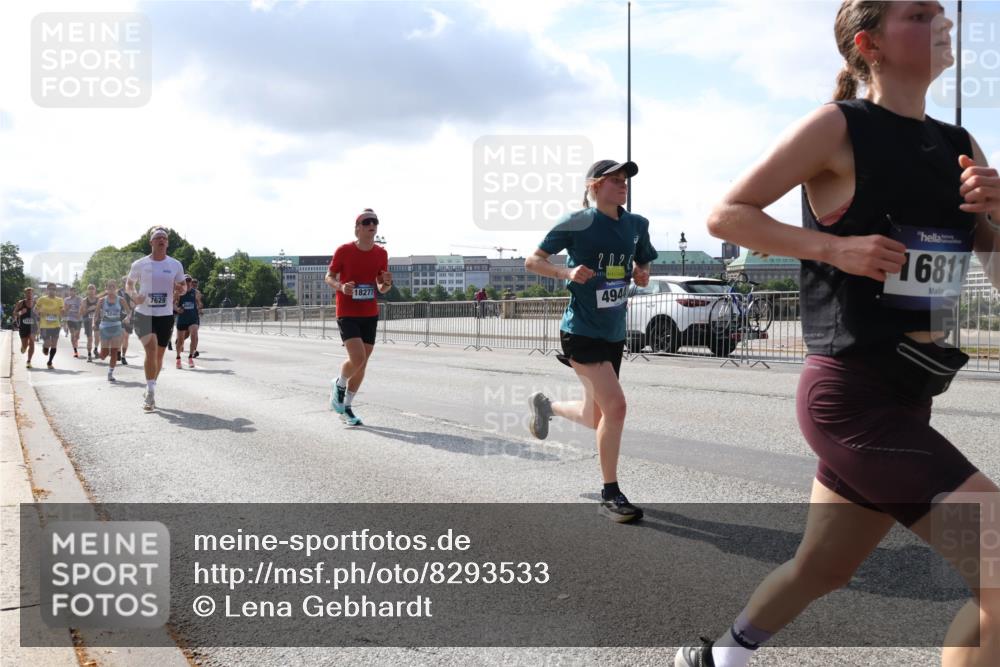 29.06.2025 - hella hamburg halbmarathon Lena Gebhardt http://msf.ph/oto/8293533 29.06.2025 09:46:35 Lombardsbrücke 7628, 18277, 4944, 16811, 1344, 1889, 2243, 2525, 3809, 3843, 3955, 4477, 4944, 5042, 5048, 5152, 6169, 6683, 7055, 7466, 7534, 7622, 7628, 7845, 7901, 8312, 8784, 8864, 8956, 10298, 10477, 10865, 10927, 10929, 11230, 11282, 11304, 11661, 11833, 12447, 12899, 12987, 13199, 13252, 13493, 13494, 13617, 13961, 14276, 14293, 14310, 15115, 15391, 15689, 15902, 16065, 16140, 16243, 16507, 16580, 16811, 16931, 16957, 17213, 17768 meine-sportfotos.de