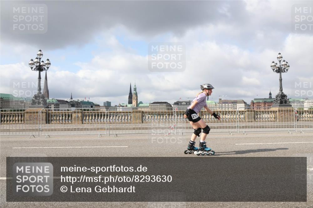 29.06.2025 - hella hamburg halbmarathon Lena Gebhardt http://msf.ph/oto/8293630 29.06.2025 09:05:50 Lombardsbrücke  meine-sportfotos.de