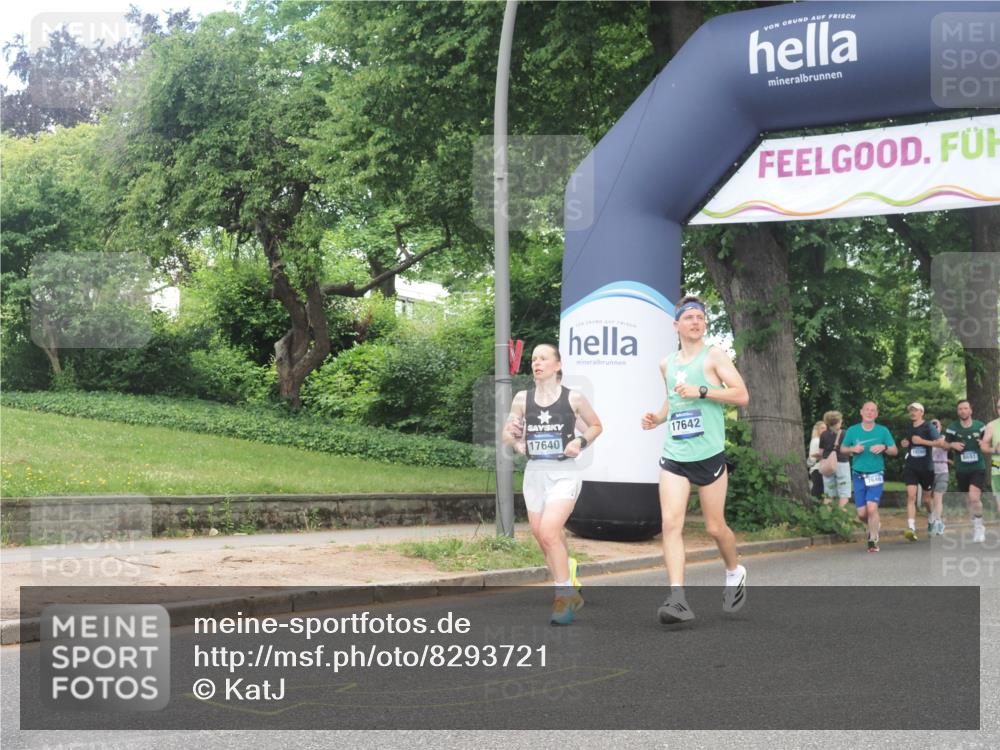 29.06.2025 - hella hamburg halbmarathon KatJ http://msf.ph/oto/8293721 29.06.2025 10:42:34 Zwischen KM18-KM19 1179, 1834, 2029, 4616, 4772, 7594, 7646, 7976 meine-sportfotos.de