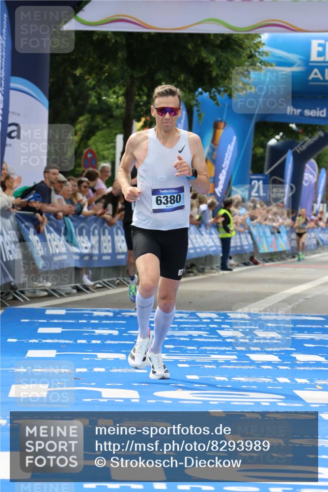 29.06.2025 - hella hamburg halbmarathon Strokosch-Dieckow http://msf.ph/oto/8293989 29.06.2025 10:18:50 Ziel 6380, 11342, 15495 meine-sportfotos.de