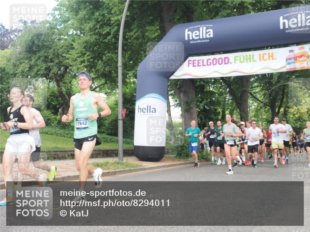 29.06.2025 - hella hamburg halbmarathon KatJ http://msf.ph/oto/8294011 29.06.2025 10:42:35 Zwischen KM18-KM19 1179, 2029, 4616, 4772, 7594, 7646, 7742 meine-sportfotos.de
