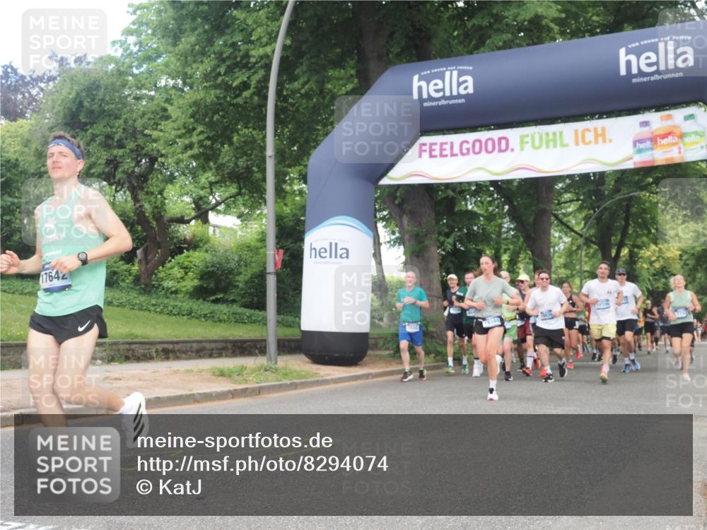29.06.2025 - hella hamburg halbmarathon KatJ http://msf.ph/oto/8294074 29.06.2025 10:42:35 Zwischen KM18-KM19 1179, 2029, 4616, 4772, 7594, 7646, 7742 meine-sportfotos.de