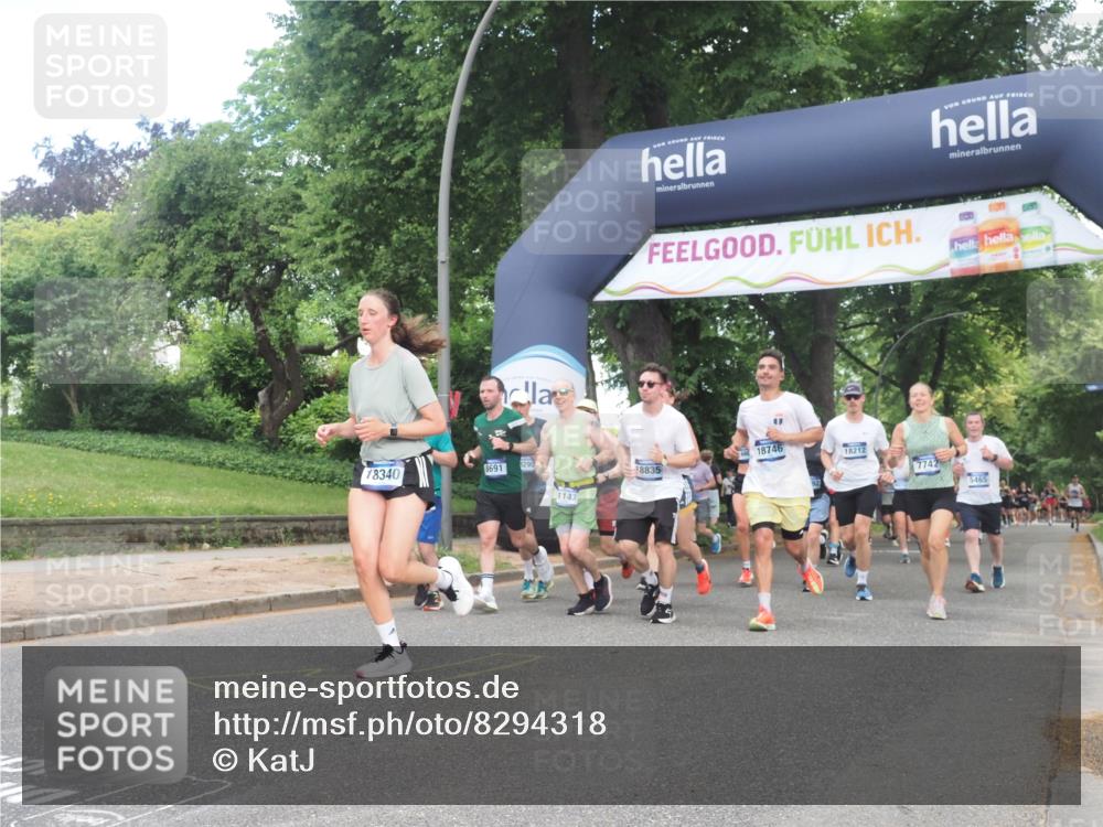29.06.2025 - hella hamburg halbmarathon KatJ http://msf.ph/oto/8294318 29.06.2025 10:42:37 Zwischen KM18-KM19 1179, 2029, 2378, 4772, 5465, 7594, 7646, 7742, 8691 meine-sportfotos.de