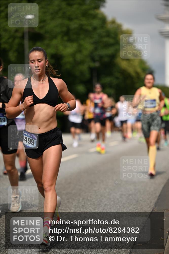 29.06.2025 - hella hamburg halbmarathon Dr. Thomas Lammeyer http://msf.ph/oto/8294382 29.06.2025 10:16:10 Kennedybrücke 1249, 1610, 1785, 1790, 1850, 1851, 2963, 2964, 3182, 3248, 3262, 3746, 3837, 4453, 4499, 5166, 5176, 6822, 6871, 6966, 7370, 8206, 8207, 8971, 9119, 9253, 9254, 9405, 9428, 10685 meine-sportfotos.de