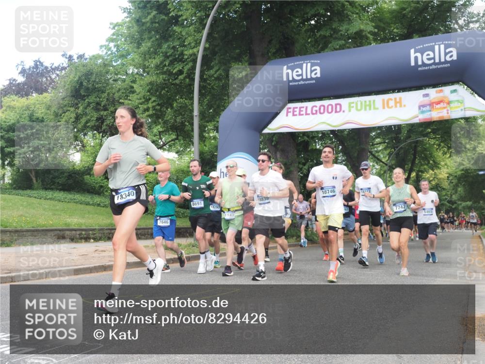 29.06.2025 - hella hamburg halbmarathon KatJ http://msf.ph/oto/8294426 29.06.2025 10:42:37 Zwischen KM18-KM19 1179, 2029, 2378, 4772, 5465, 7594, 7646, 7742, 8691 meine-sportfotos.de