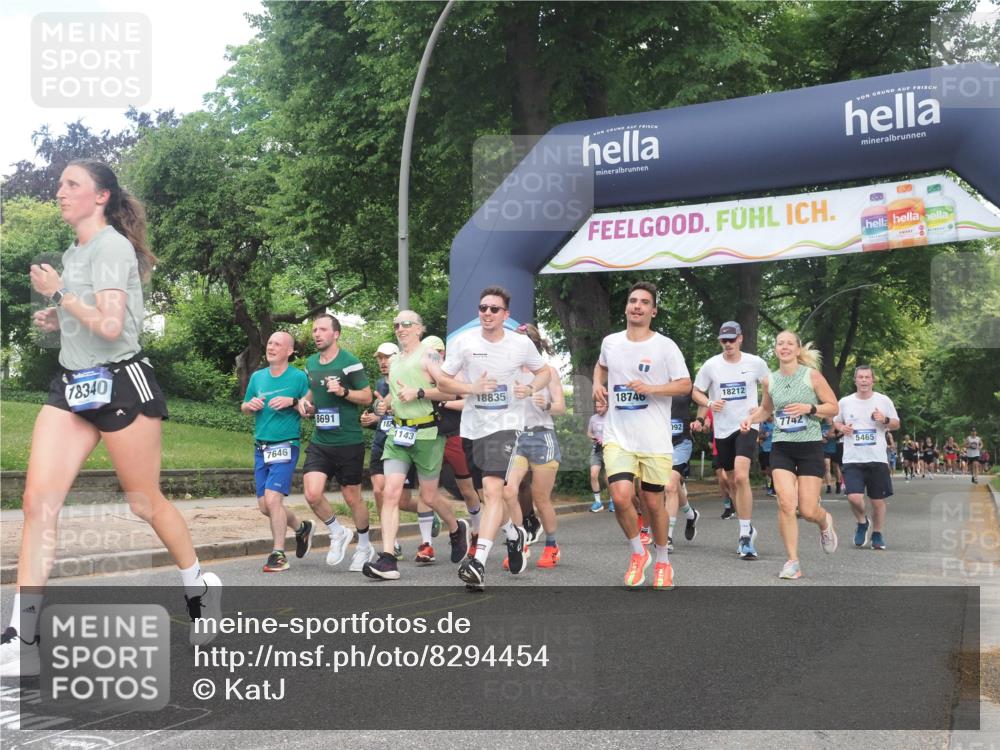 29.06.2025 - hella hamburg halbmarathon KatJ http://msf.ph/oto/8294454 29.06.2025 10:42:38 Zwischen KM18-KM19 1179, 2029, 2378, 5465, 7646, 7742, 8691 meine-sportfotos.de