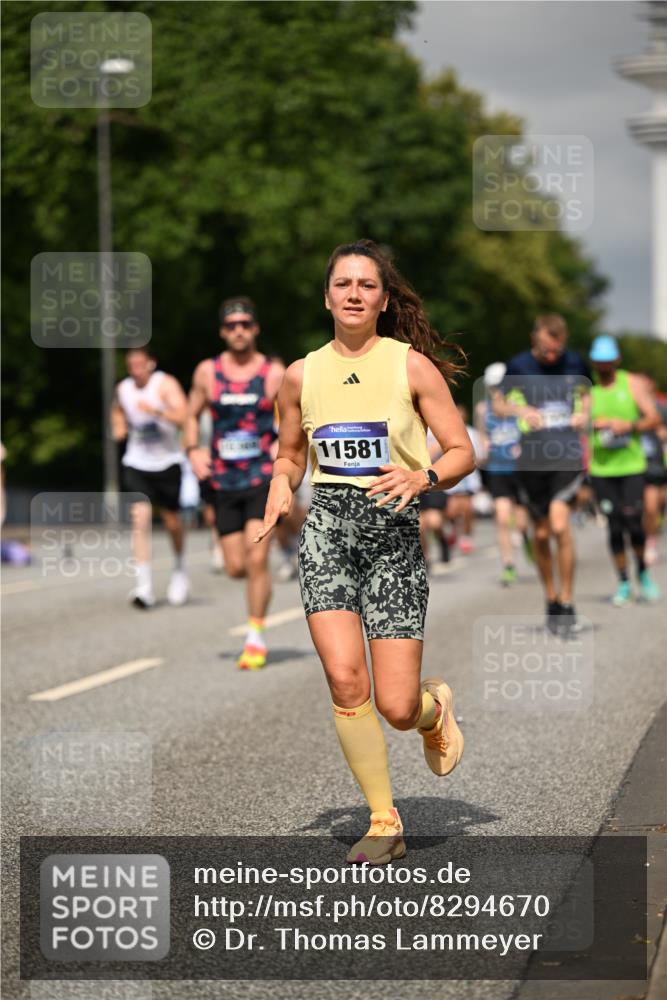 29.06.2025 - hella hamburg halbmarathon Dr. Thomas Lammeyer http://msf.ph/oto/8294670 29.06.2025 10:16:12 Kennedybrücke 1249, 1610, 1785, 1790, 1850, 1851, 2963, 2964, 3182, 3248, 3262, 3746, 4453, 4499, 5166, 5176, 6822, 6871, 6966, 7907, 8206, 8207, 8971, 9119, 9253, 9405, 9428, 10685 meine-sportfotos.de