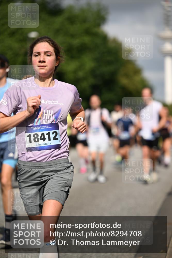 29.06.2025 - hella hamburg halbmarathon Dr. Thomas Lammeyer http://msf.ph/oto/8294708 29.06.2025 09:53:34 Kennedybrücke 1615, 1675, 1800, 1803, 1975, 2324, 2415, 2949, 3332, 3431, 3530, 4303, 4425, 4528, 5248, 5436, 5791, 5803, 6682, 7495, 7774, 7796, 8629, 8925, 9265, 9294, 9302, 9711, 9979, 10894 meine-sportfotos.de
