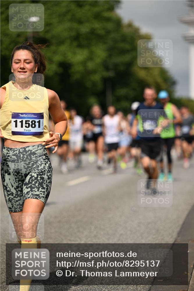 29.06.2025 - hella hamburg halbmarathon Dr. Thomas Lammeyer http://msf.ph/oto/8295137 29.06.2025 10:16:13 Kennedybrücke 1249, 1610, 1785, 1850, 1851, 2963, 2964, 3182, 3248, 3262, 3746, 4453, 4499, 5166, 5176, 6822, 6871, 6966, 7907, 8206, 8207, 8971, 9119, 9253, 9405, 9428, 10685 meine-sportfotos.de