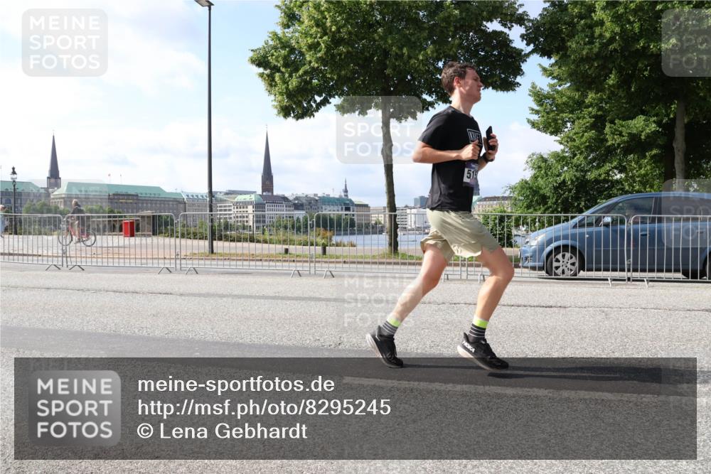 29.06.2025 - hella hamburg halbmarathon Lena Gebhardt http://msf.ph/oto/8295245 29.06.2025 09:46:41 Lombardsbrücke 515, 1053, 1344, 1577, 1889, 2243, 3843, 3955, 4477, 4944, 5042, 5048, 5152, 5660, 6683, 7080, 7466, 7534, 7622, 7628, 7845, 7867, 7901, 8312, 8323, 8784, 8864, 8956, 10298, 10477, 10865, 10927, 10929, 11230, 11304, 11661, 11833, 11898, 12447, 12899, 12987, 13199, 13252, 13493, 13494, 13617, 13729, 13961, 14276, 14310, 15391, 15902, 16065, 16140, 16243, 16811, 16931, 16957, 17213 meine-sportfotos.de