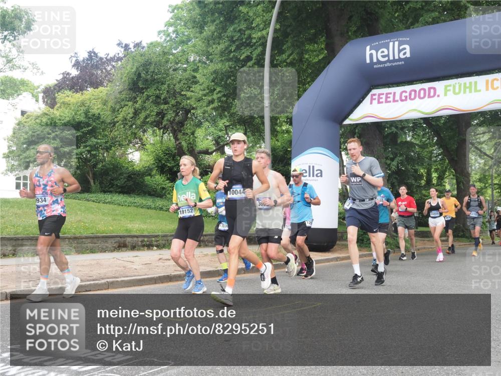 29.06.2025 - hella hamburg halbmarathon KatJ http://msf.ph/oto/8295251 29.06.2025 10:42:43 Zwischen KM18-KM19 2378, 3048, 3435, 3668, 5465, 7742, 8573, 8691 meine-sportfotos.de