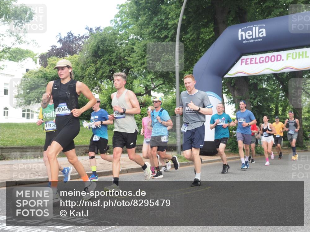 29.06.2025 - hella hamburg halbmarathon KatJ http://msf.ph/oto/8295479 29.06.2025 10:42:43 Zwischen KM18-KM19 2378, 3048, 3435, 3668, 5465, 7742, 8573, 8691 meine-sportfotos.de