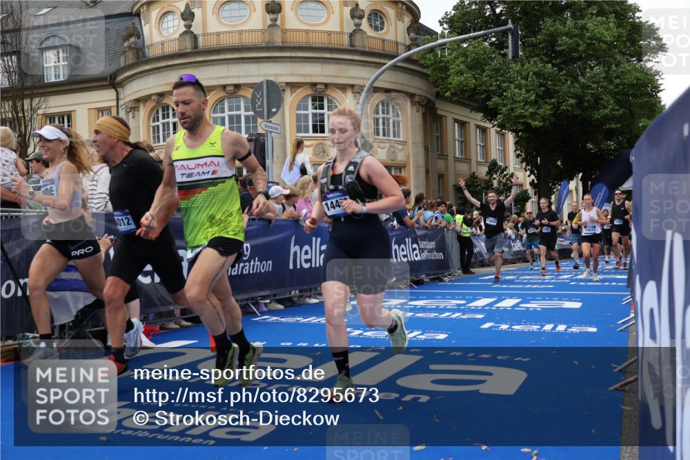 29.06.2025 - hella hamburg halbmarathon Strokosch-Dieckow http://msf.ph/oto/8295673 29.06.2025 10:51:42 Ziel 2396, 5008, 6286, 7224, 8710, 8819, 9793, 12224, 13327, 14012, 14458, 15427, 15496, 15727, 15831, 15899, 16907, 17682, 19007, 19020, 19053 meine-sportfotos.de