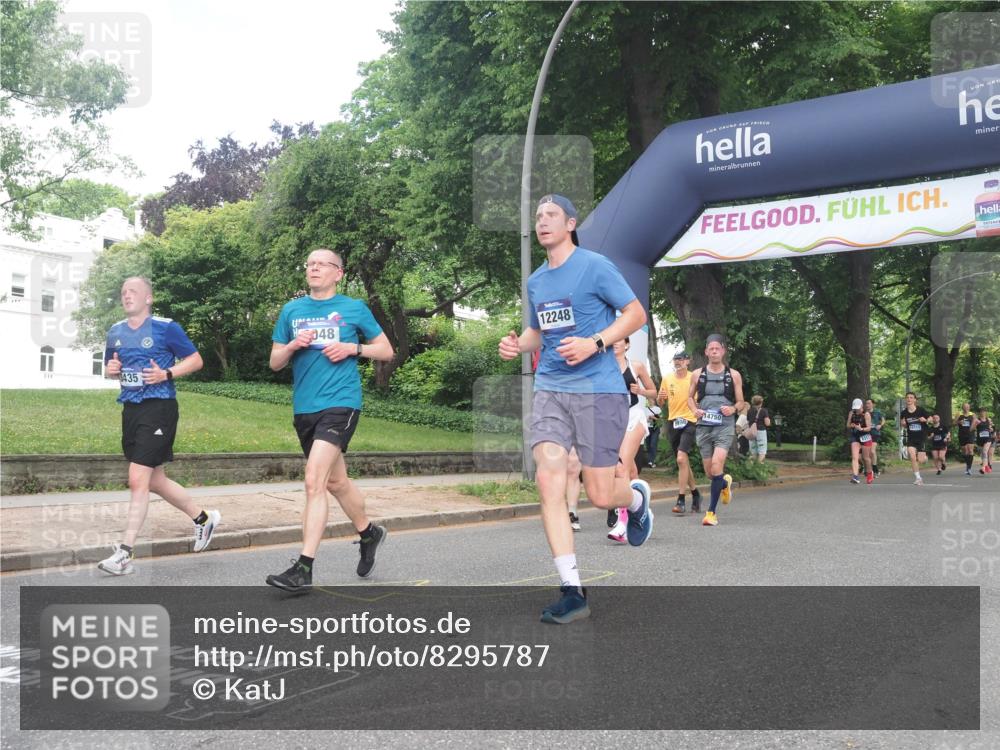 29.06.2025 - hella hamburg halbmarathon KatJ http://msf.ph/oto/8295787 29.06.2025 10:42:45 Zwischen KM18-KM19 2378, 3048, 3435, 3668, 5465, 8573, 8691 meine-sportfotos.de