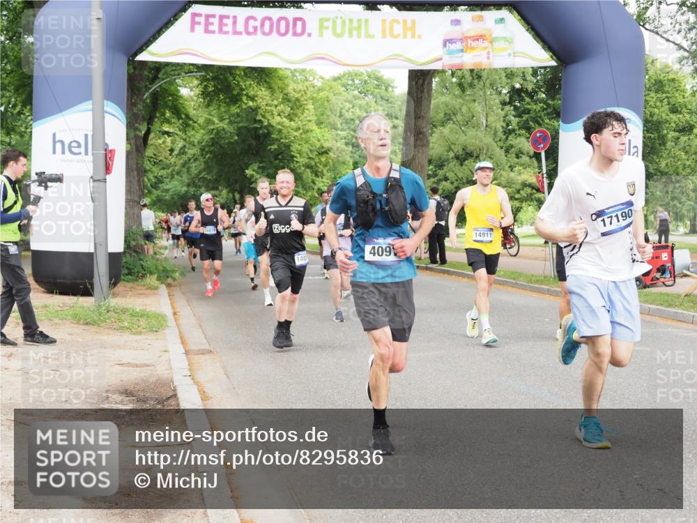 29.06.2025 - hella hamburg halbmarathon MichiJ http://msf.ph/oto/8295836 29.06.2025 10:34:12 Zwischen KM18-KM19 1012, 2189, 3304, 4091, 4237, 4949, 5472, 6388, 7961, 8023, 9232, 10792, 13940, 14034, 14804, 14911, 17190, 18346, 19128 meine-sportfotos.de