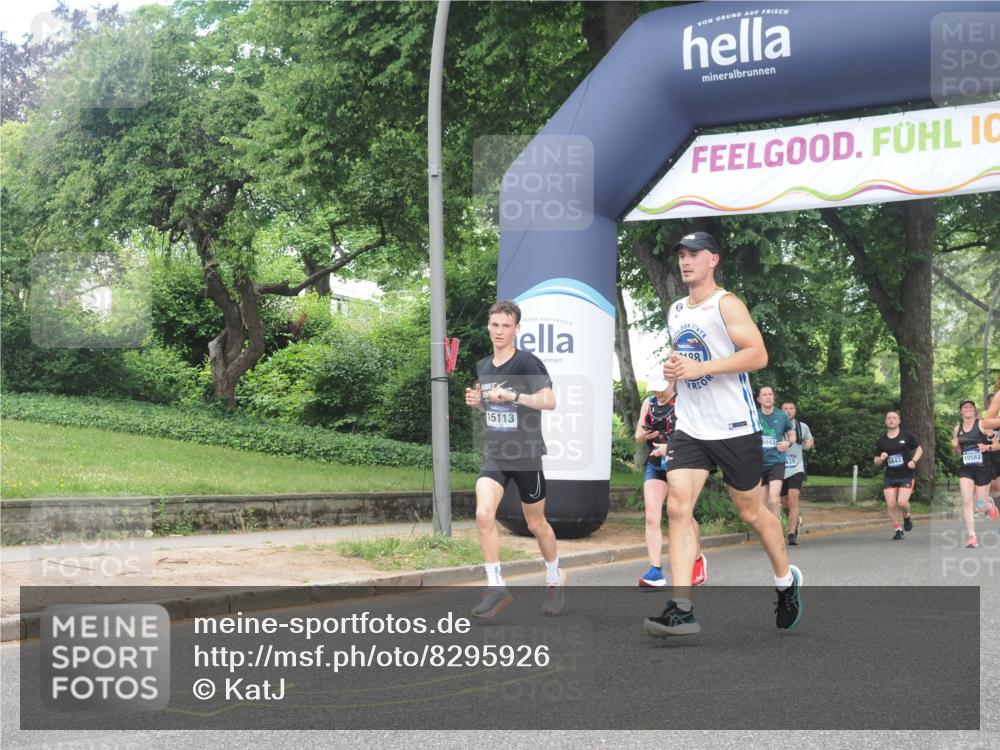 29.06.2025 - hella hamburg halbmarathon KatJ http://msf.ph/oto/8295926 29.06.2025 10:42:48 Zwischen KM18-KM19 3048, 3435, 8311, 8573, 8639 meine-sportfotos.de