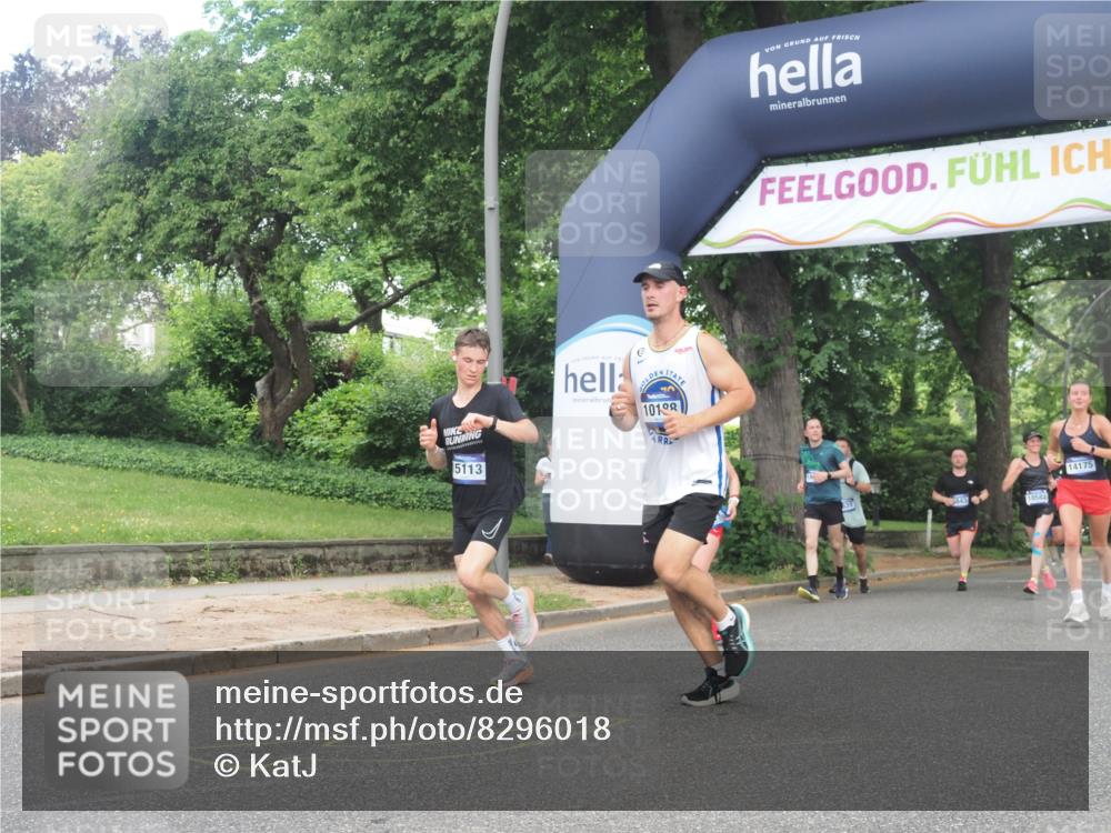 29.06.2025 - hella hamburg halbmarathon KatJ http://msf.ph/oto/8296018 29.06.2025 10:42:48 Zwischen KM18-KM19 3048, 3435, 8311, 8573, 8639 meine-sportfotos.de