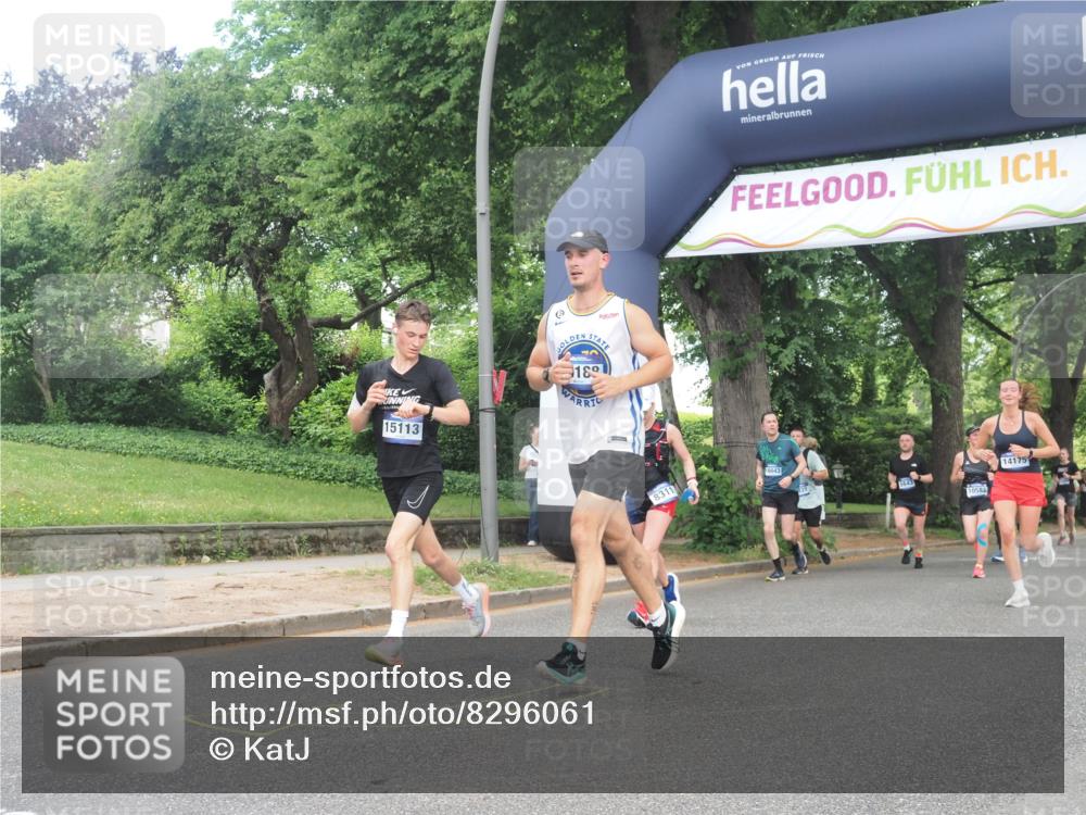 29.06.2025 - hella hamburg halbmarathon KatJ http://msf.ph/oto/8296061 29.06.2025 10:42:48 Zwischen KM18-KM19 3048, 3435, 8311, 8573, 8639 meine-sportfotos.de