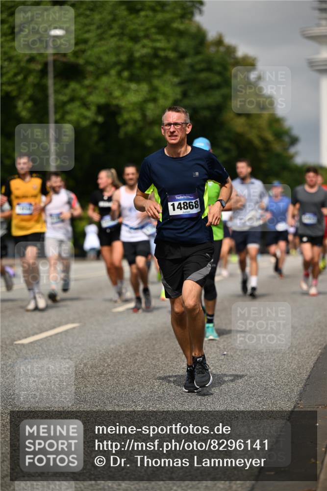 29.06.2025 - hella hamburg halbmarathon Dr. Thomas Lammeyer http://msf.ph/oto/8296141 29.06.2025 10:16:15 Kennedybrücke 1249, 1610, 1785, 1850, 1851, 2963, 2964, 3182, 3248, 3262, 3746, 4453, 4499, 5150, 5166, 5176, 6822, 6871, 6966, 7907, 8206, 8207, 8971, 9119, 9253, 9405, 9428, 10402, 10685 meine-sportfotos.de