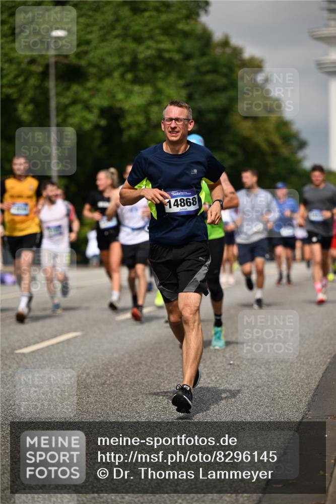 29.06.2025 - hella hamburg halbmarathon Dr. Thomas Lammeyer http://msf.ph/oto/8296145 29.06.2025 10:16:15 Kennedybrücke 1249, 1610, 1785, 1850, 1851, 2963, 2964, 3182, 3248, 3262, 3746, 4453, 4499, 5150, 5166, 5176, 6822, 6871, 6966, 7907, 8206, 8207, 8971, 9119, 9253, 9405, 9428, 10402, 10685 meine-sportfotos.de