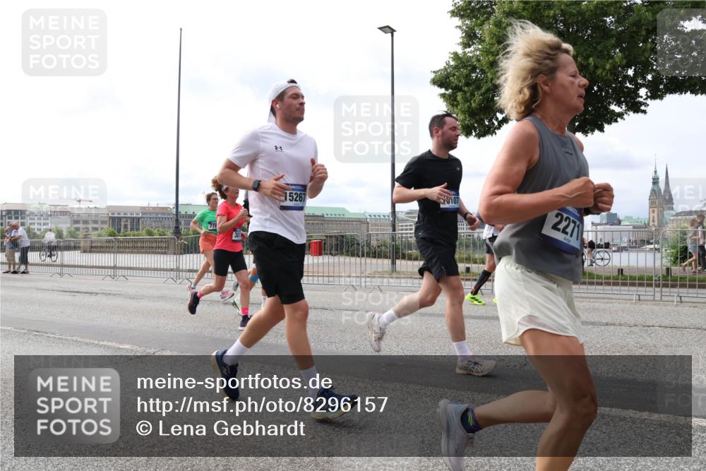 29.06.2025 - hella hamburg halbmarathon Lena Gebhardt http://msf.ph/oto/8296157 29.06.2025 10:21:31 Lombardsbrücke 778, 381, 15267, 107, 2271, 1028, 1072, 1266, 1401, 1658, 1668, 2172, 2271, 2383, 2529, 2635, 2815, 2956, 2986, 3122, 3161, 3453, 3770, 3817, 3825, 3826, 4289, 4375, 4376, 4697, 4786, 5122, 5373, 5395, 5412, 5493, 5759, 5767, 5957, 6086, 6103, 6275, 6308, 6475, 6805, 6844, 7228, 7375, 7522, 7553, 7608, 7612, 7672, 7781, 8095, 8286, 8715, 8726, 8844, 8896, 9100, 9108, 9369, 9483, 9499, 9501, 9532, 9624, 10374, 10602, 10874, 11698, 12175, 13057, 13508 meine-sportfotos.de