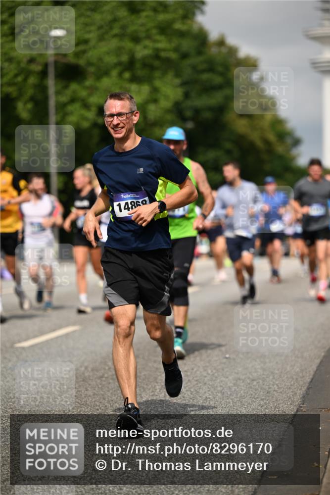 29.06.2025 - hella hamburg halbmarathon Dr. Thomas Lammeyer http://msf.ph/oto/8296170 29.06.2025 10:16:16 Kennedybrücke 1249, 1610, 1785, 1850, 1851, 2963, 2964, 3182, 3248, 3262, 3746, 4453, 4499, 5150, 5166, 5176, 6822, 6871, 6966, 7907, 8206, 8207, 8971, 9119, 9253, 9405, 9428, 10402, 10685 meine-sportfotos.de