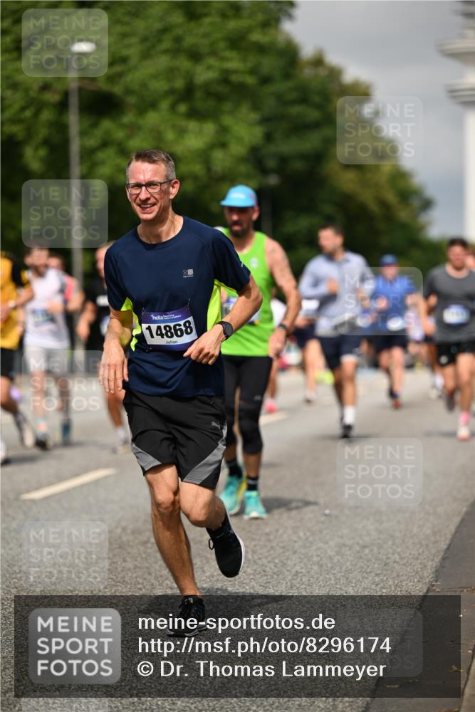 29.06.2025 - hella hamburg halbmarathon Dr. Thomas Lammeyer http://msf.ph/oto/8296174 29.06.2025 10:16:16 Kennedybrücke 1249, 1610, 1785, 1850, 1851, 2963, 2964, 3182, 3248, 3262, 3746, 4453, 4499, 5150, 5166, 5176, 6822, 6871, 6966, 7907, 8206, 8207, 8971, 9119, 9253, 9405, 9428, 10402, 10685 meine-sportfotos.de