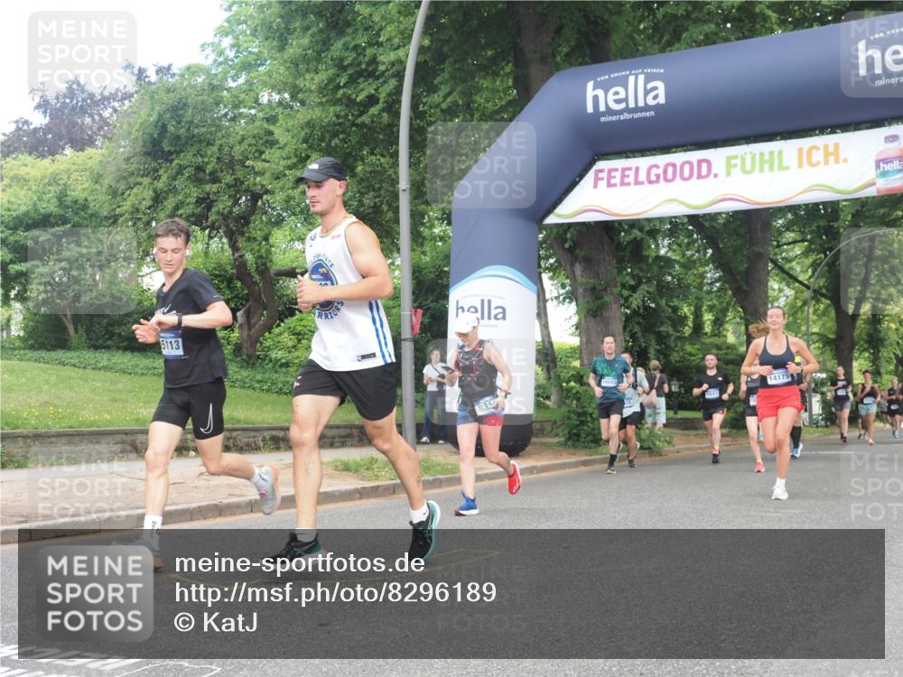 29.06.2025 - hella hamburg halbmarathon KatJ http://msf.ph/oto/8296189 29.06.2025 10:42:49 Zwischen KM18-KM19 3048, 3435, 5643, 8311, 8639 meine-sportfotos.de