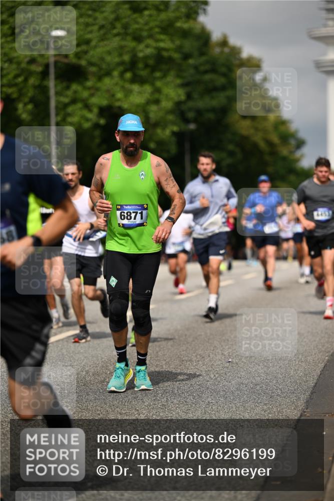 29.06.2025 - hella hamburg halbmarathon Dr. Thomas Lammeyer http://msf.ph/oto/8296199 29.06.2025 10:16:17 Kennedybrücke 1249, 1610, 1785, 1850, 1851, 2963, 2964, 3182, 3248, 3262, 3746, 4453, 4499, 5150, 5166, 5176, 6822, 6871, 7907, 8206, 8207, 8917, 8971, 9253, 9405, 9428, 10402, 10685 meine-sportfotos.de
