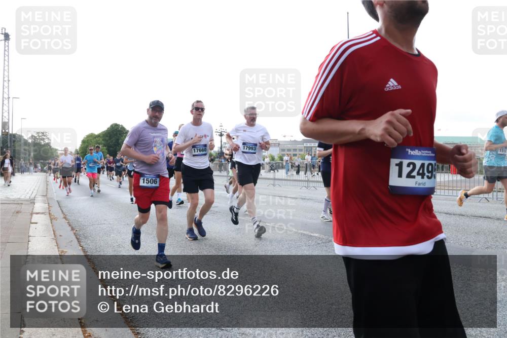 29.06.2025 - hella hamburg halbmarathon Lena Gebhardt http://msf.ph/oto/8296226 29.06.2025 09:59:14 Lombardsbrücke 1506, 17660, 17993, 1249, 1515, 1319, 1366, 1410, 1485, 1506, 1595, 1642, 1715, 1719, 1972, 2282, 2630, 2741, 2911, 3037, 3112, 3334, 3715, 3952, 4467, 4839, 5299, 5391, 5420, 5457, 5458, 5465, 5492, 5866, 6294, 6390, 6399, 6414, 6415, 6416, 6629, 6657, 7033, 7037, 7129, 7130, 7232, 7369, 7395, 7732, 7833, 7864, 8068, 8322, 8509, 8542, 8639, 8652, 8721, 8772, 8798, 8929, 9655, 9727, 9770, 9884, 9903, 9922, 10020, 10266, 10488 meine-sportfotos.de