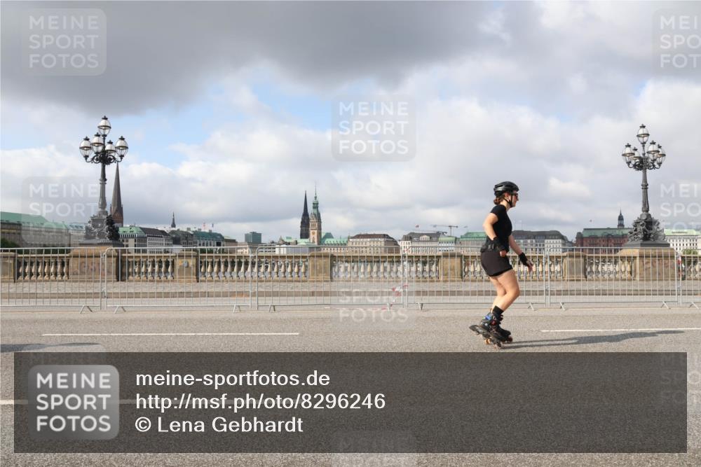 29.06.2025 - hella hamburg halbmarathon Lena Gebhardt http://msf.ph/oto/8296246 29.06.2025 09:06:00 Lombardsbrücke  meine-sportfotos.de
