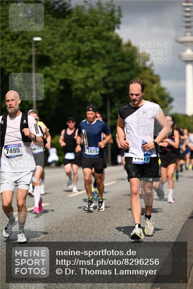 29.06.2025 - hella hamburg halbmarathon Dr. Thomas Lammeyer http://msf.ph/oto/8296256 29.06.2025 09:53:36 Kennedybrücke 1615, 1675, 1800, 1803, 1975, 2324, 2415, 2568, 2826, 2949, 3332, 3431, 3530, 4303, 4425, 4528, 5248, 5409, 5436, 5791, 5803, 6529, 6682, 7495, 7774, 7796, 8629, 8925, 9017, 9294, 9302, 9711, 9979, 10894 meine-sportfotos.de