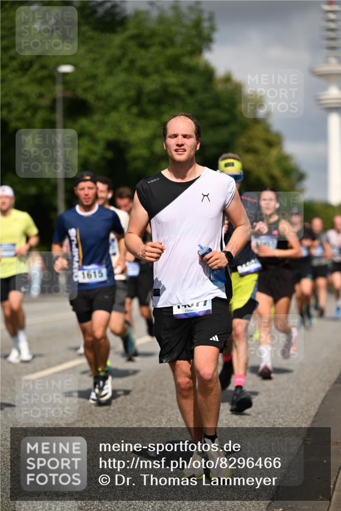 29.06.2025 - hella hamburg halbmarathon Dr. Thomas Lammeyer http://msf.ph/oto/8296466 29.06.2025 09:53:37 Kennedybrücke 1615, 1675, 1800, 1803, 1975, 2324, 2415, 2568, 2826, 2949, 3332, 3431, 3530, 4303, 4425, 4528, 5248, 5409, 5436, 5791, 5803, 6529, 6682, 7495, 7774, 7796, 8629, 8925, 9017, 9294, 9302, 9711, 9979, 10894 meine-sportfotos.de