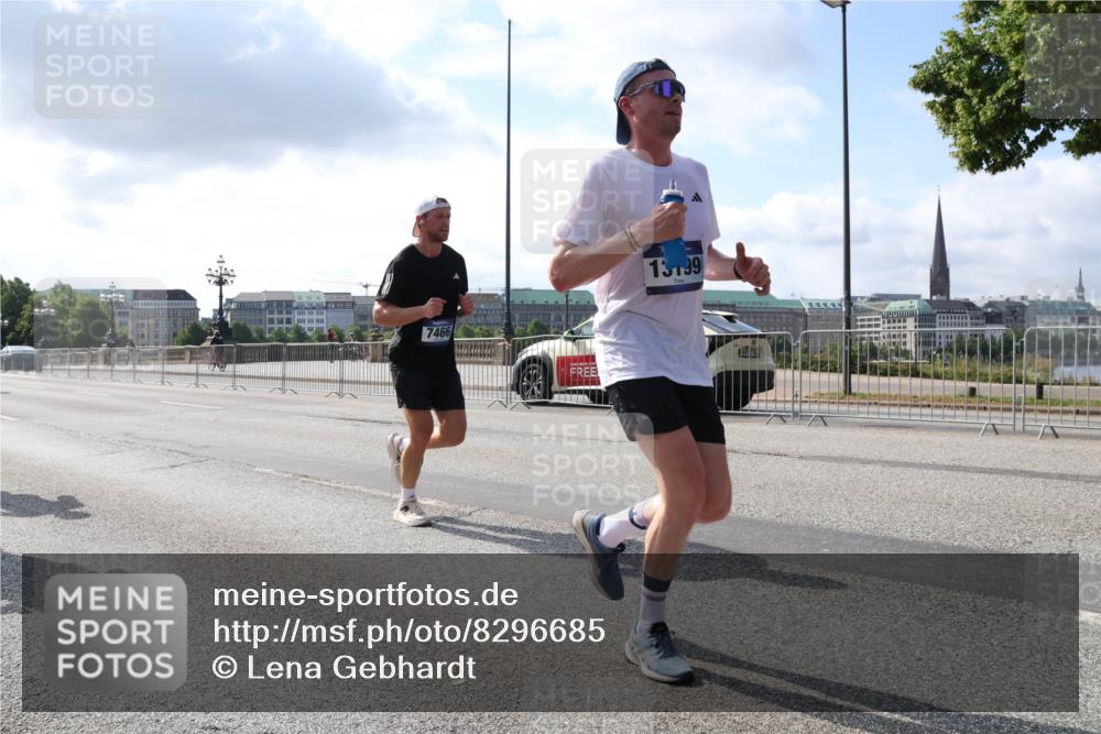 29.06.2025 - hella hamburg halbmarathon Lena Gebhardt http://msf.ph/oto/8296685 29.06.2025 09:46:46 Lombardsbrücke 7466, 13199, 1053, 1344, 1396, 1411, 1577, 1889, 2243, 3005, 3955, 4477, 4944, 5048, 5152, 5193, 5660, 6683, 7080, 7466, 7534, 7622, 7628, 7867, 7901, 8312, 8323, 8784, 8864, 10298, 10477, 10865, 10927, 10929, 11230, 11304, 11661, 11898, 12447, 12899, 12987, 13199, 13252, 13493, 13494, 13617, 13729, 13961, 14069, 14276, 14310, 14385, 15902, 16065, 16140, 16243, 16811, 16931, 16957, 17213 meine-sportfotos.de