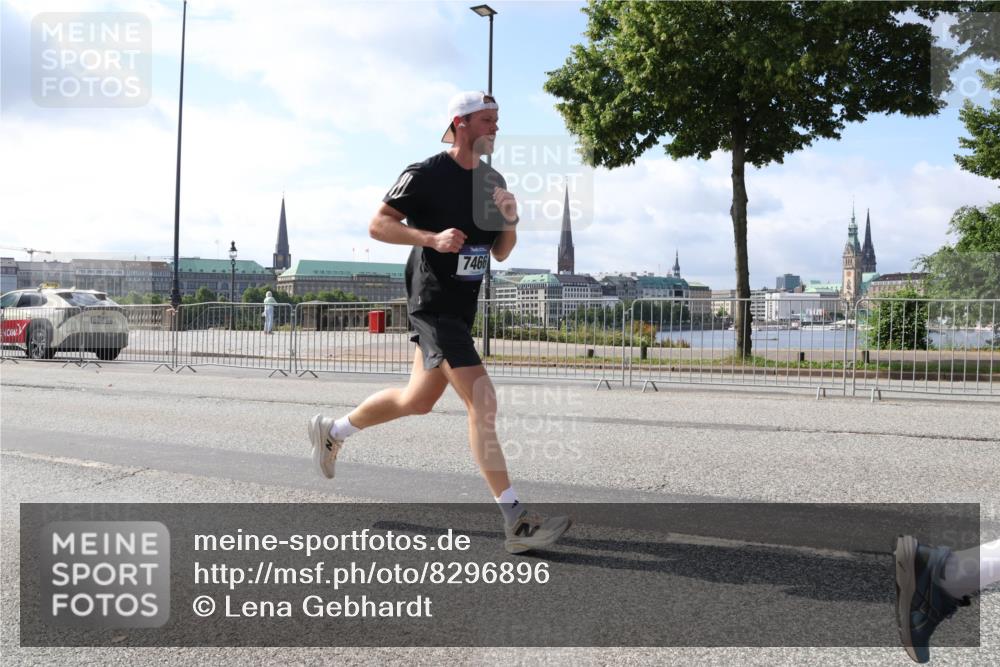 29.06.2025 - hella hamburg halbmarathon Lena Gebhardt http://msf.ph/oto/8296896 29.06.2025 09:46:47 Lombardsbrücke 7466, 1053, 1344, 1396, 1411, 1577, 1889, 2243, 3005, 3955, 4477, 4944, 5048, 5152, 5193, 5660, 6683, 7080, 7466, 7534, 7622, 7628, 7867, 7901, 8312, 8323, 8784, 8864, 10298, 10477, 10865, 10927, 10929, 11230, 11304, 11661, 11898, 12447, 12899, 12987, 13199, 13252, 13493, 13494, 13617, 13729, 13961, 14069, 14276, 14310, 14385, 15902, 16065, 16140, 16243, 16811, 16931, 16957 meine-sportfotos.de